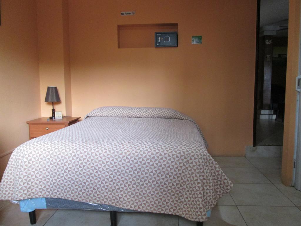 Hotel San Luis Манагуа Номер фото